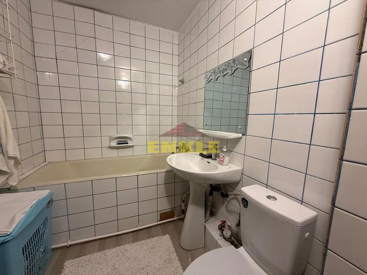 De vanzare apartament 3 camere decomandat, Pietonalul Transilvaniei.