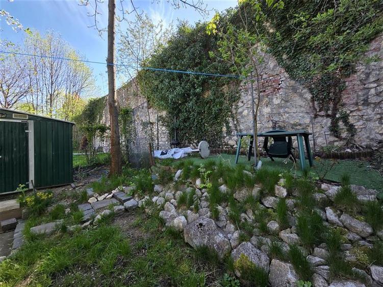Apartament deosebit cu 3 camere str. Castelului
