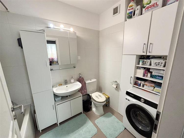 APARTAMENT 3 CAMERE 2 BAI CU LIFT STR CONSTRUCTORILOR - Padurea verde