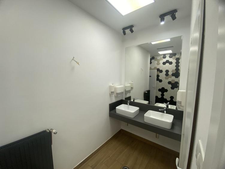 Birou 617mp | Universitate | BMS, Recepție & Lift Marfă