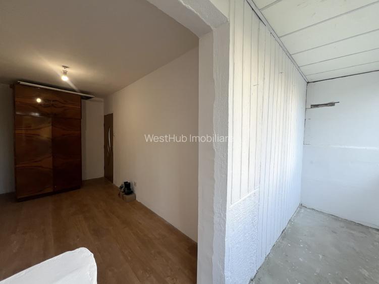 Apartament 3 camere, etaj 3, 51 mp utili, centrala proprie -zona Dacia - 7
