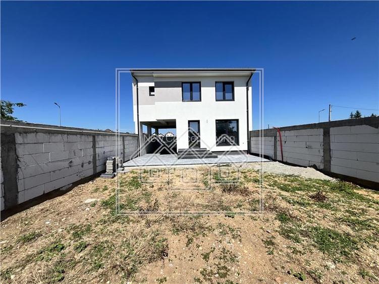 Casa de vanzare in Sibiu - 4 camere - 3 bai - teren 600 mp - 5