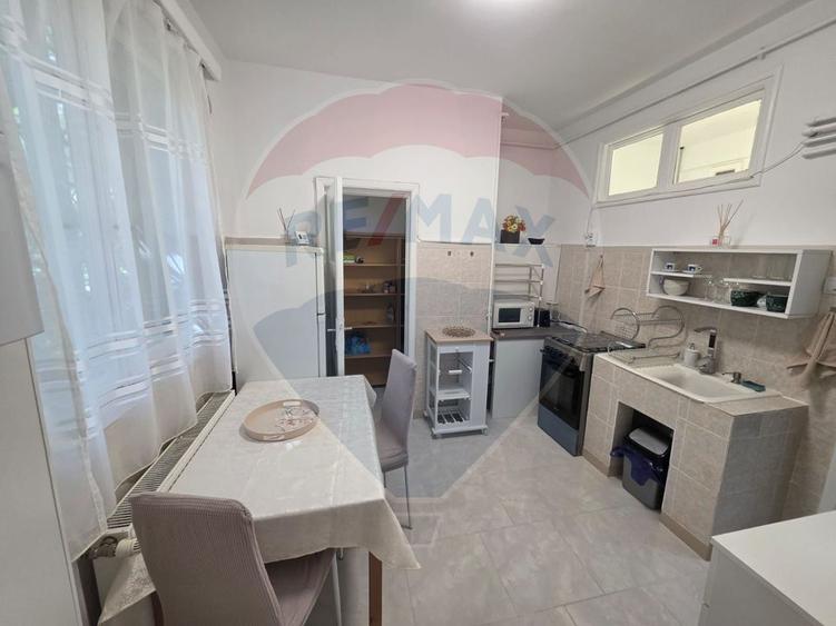 Apartament cu 2 camere de închiriat în zona P-ta Romana