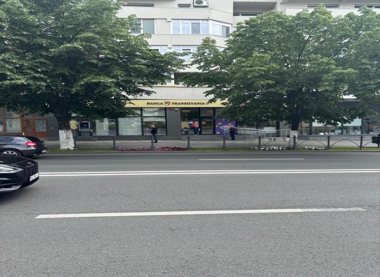 Spatiu comercial de inchiriat ultracentral in Ramnicu Valcea, Calea lui Traian 1