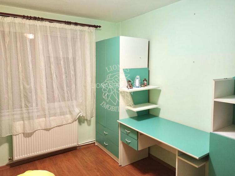 Apartament decomandat 3 camere 68 mp+balcon-parcare-Imparat Traian - 6