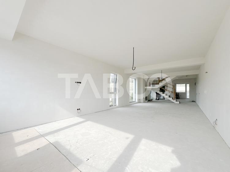 Casa cuplata de vanzare Comision 0% Dambul Rotund cu garaj