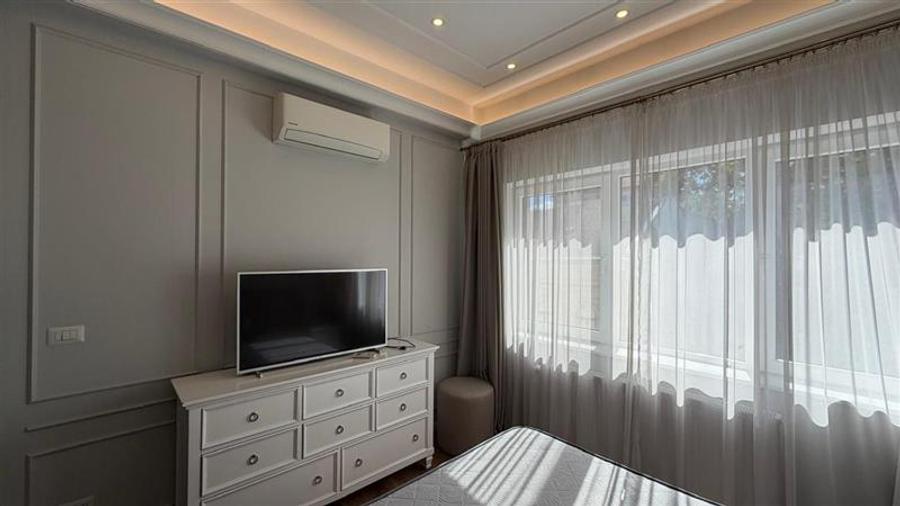 Inchiriere apartament 2 camere de LUX in Centru zona Casa de Cultura si UMF