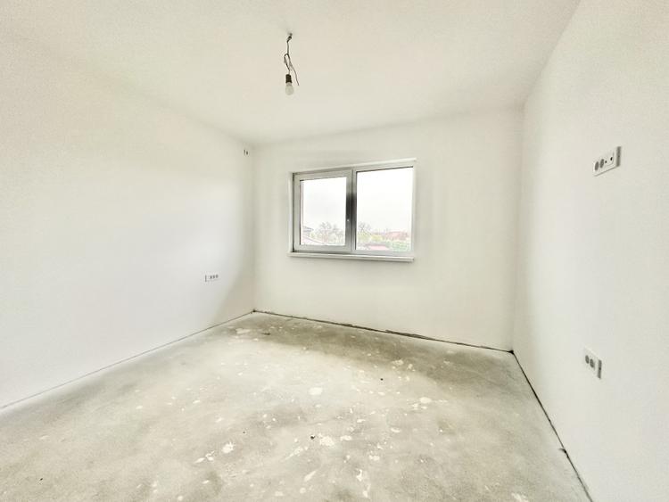 Duplex 4 camere - 2 bai - Teren 400 mp - Mosnita