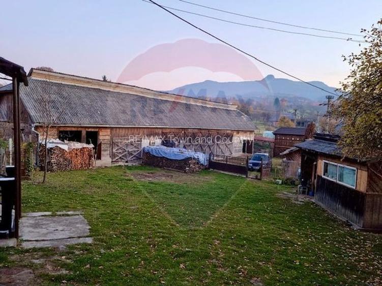 Casa / Vila cu 4 camere de vanzare - 3