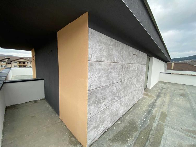 Duplex cu terasa circulara zona Sub Cetate