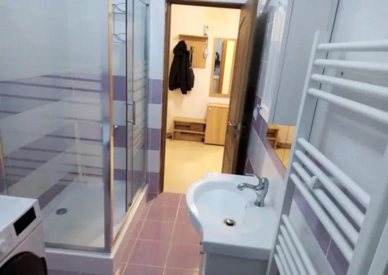 Apartament 2 camere, DECOMANDAT, zona Tatarasi
