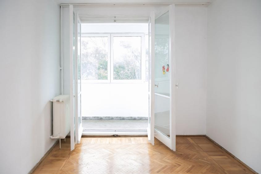 De vanzare 2 camere Titan | Etaj 3 | metrou Costin Georgian |  COMISION 0%