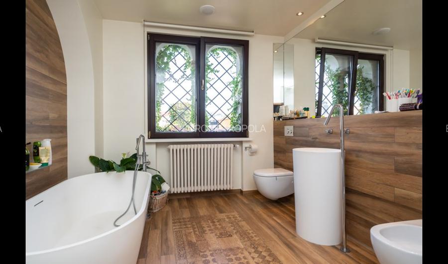 Vila exclusivistă în zona Dacia - 11