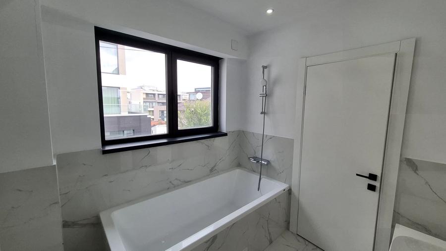 Apartament premium 2 camere 76,70 mp utili + terasa 17,50 mp Polona comision 0%