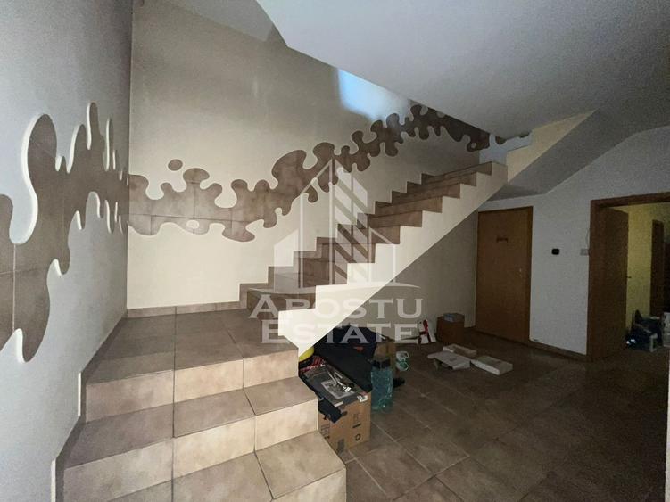 Casa individuala cu 4 camere, teren 404 mp,acces auto,garaj, Girocului