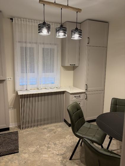 Proprietar, apartament LUX 3 camere decomandate Piata Balcescu etajul 1