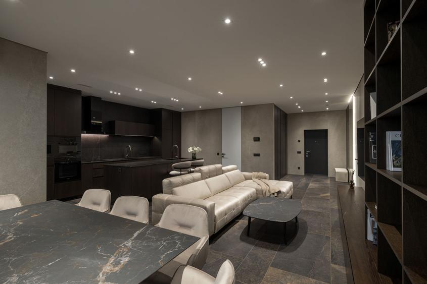 | Herastrau | 3 camere | 130 mp | 2 parcari |