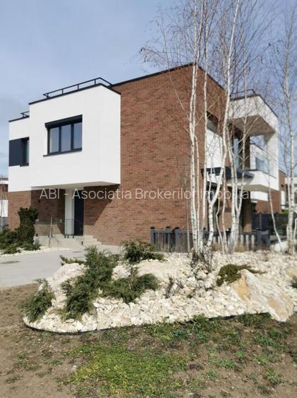 Proprietate exclusivista pe lacul Snagov 490000 euro / Chirie 2500 eu/luna - 7