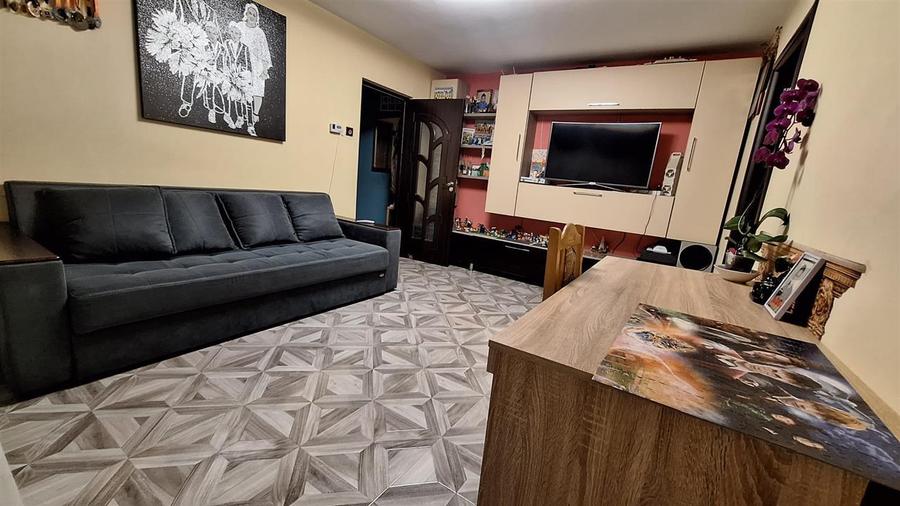 Apartament 2 camere Podu de Piatra