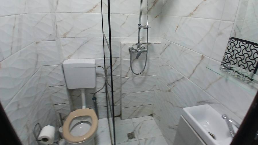 Comision 0 - Garsoniera renovata, Aleea Alunisului