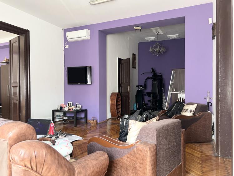 Apartament 4 camere, 120mp utili, cladire istorica, parter - Central
