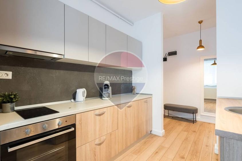 Proprietate speciala/ 12 Apartamente/ de vânzare /Calea Victoriei - 23
