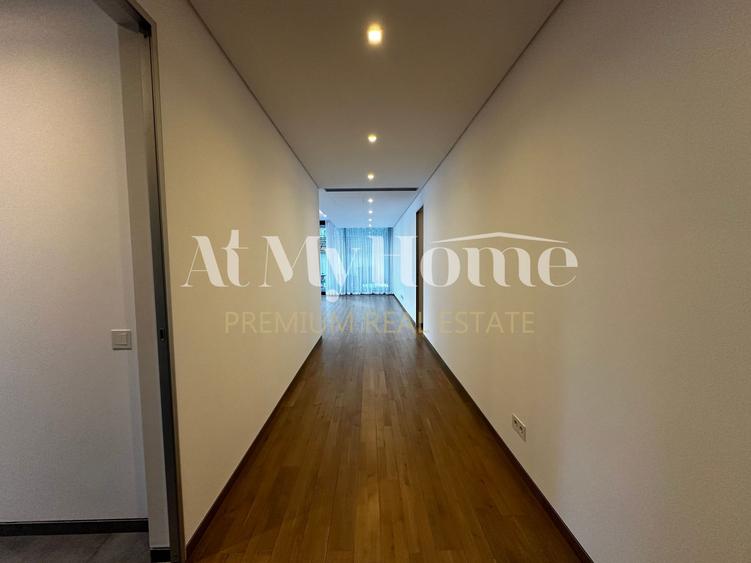 Apartament MODERN cu 4 camere, mobilat partial,finisaje lux, parcare,80mp terasa