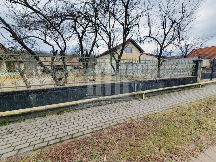 Teren | 3500mp | Constructie 100mp pe teren | 24ml deschidere | Ciugud