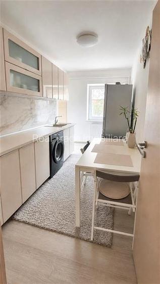 Apartament 2 camere decomandat etajul 2/4 Centru Civic- CEC - 3