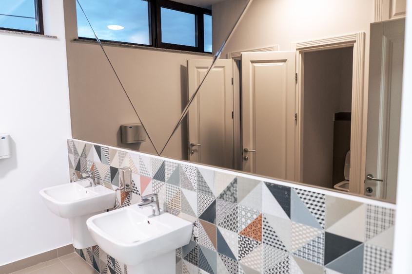 Spatiu Comercial 535 mp. utili, Lift, Autorizat ISU, str. Stefan cel Mare 32B