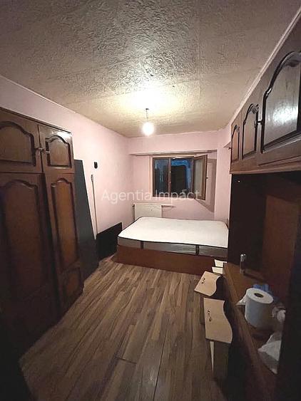 Apartament 4 camere +spațiu comercial - 3