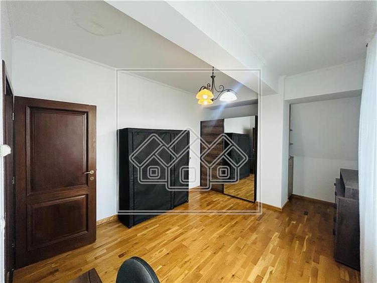 Penthouse spatios si modern, 160 mp utili + terasa spectaculoasa
