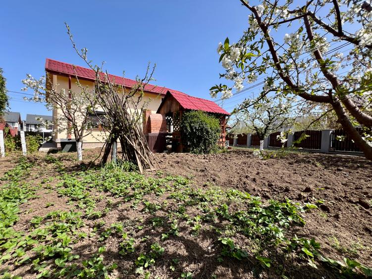 Fidelia Casa vă oferă spre vânzare o vila individuală cu 5 camere si 2 băi