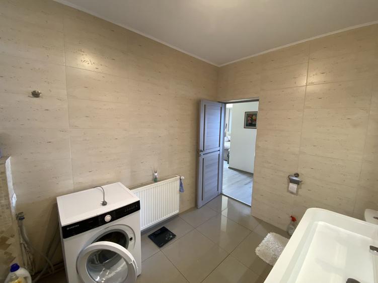 COMISION 0%, CASA INDIVIDUALA, 5 CAMERE, 175 MP, PISCINA, SACALAZ