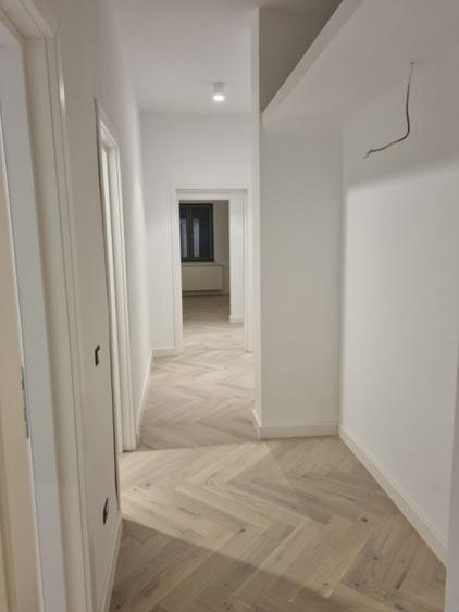 Five rooms apartment, Primaverii area, suitable for offices/commercial