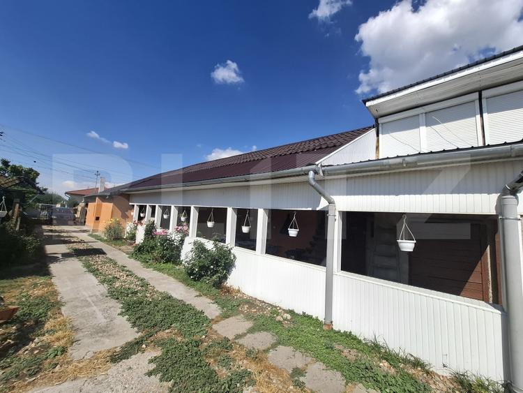 Casa cu 3 camere, 218 mp, zona Lazuri