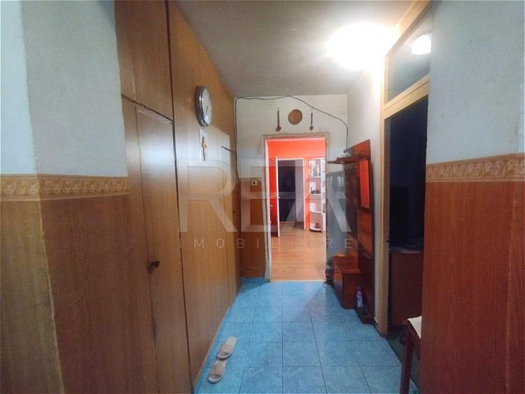 3 camere | Vitan | Etaj 1 | 1982 | Anvelopat recent