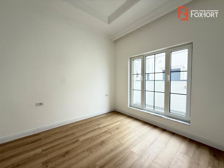 Duplex cu 4 camere si teren de 354 mp de vanzare in Sacalaz