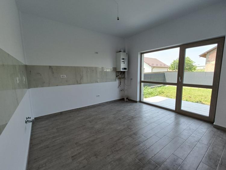 Casa 4 Camere, De Vânzare, Zona Rediu, IAȘI