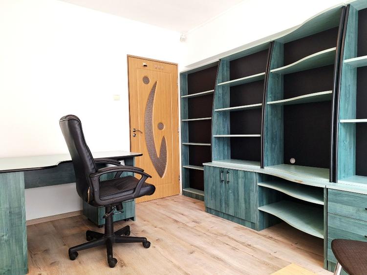 Inchiriez apartament 3 camere în Brașov-Răcădău