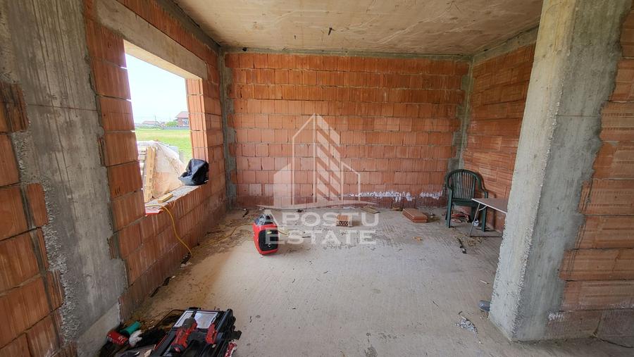 Jumatate de duplex la cheie,4 camere,constructie 2024 Mosnita Noua