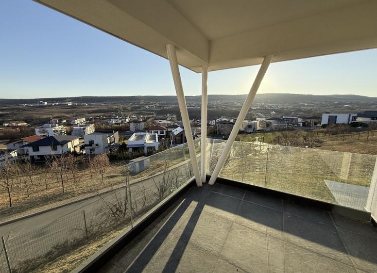 Casa individuală , finisată , 4 camere , 2 bai , 170 mp , zona Valea Chintaului