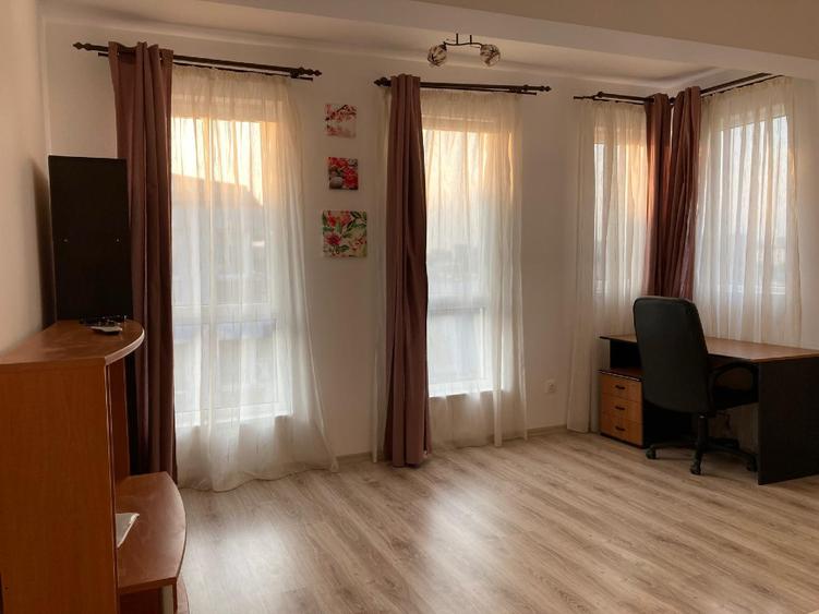 Garsoniera Decomandata cu Loc de Parcare Privat - Direct de la Proprietar