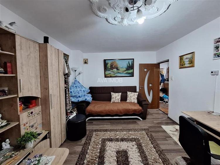 Apartament 2 camere decomandat, zona Neagoe Voda - 2