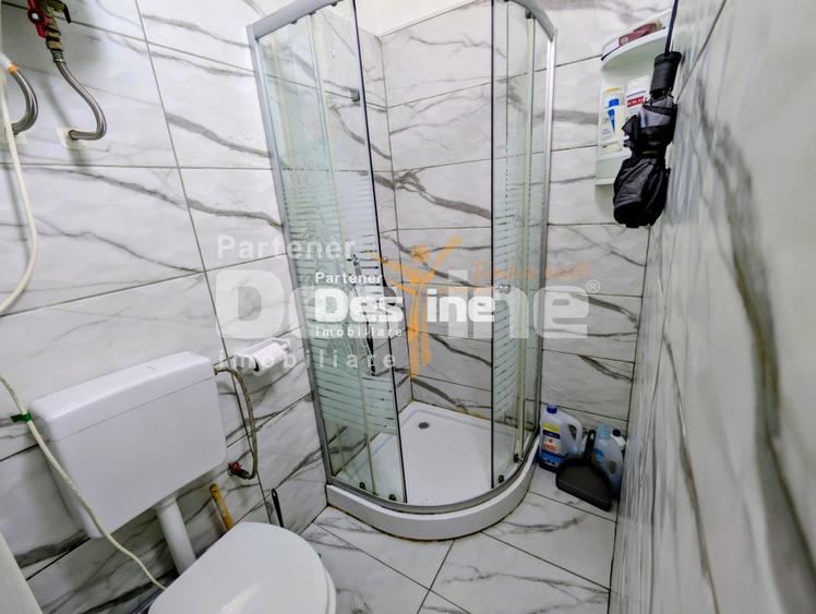 Cameră cămin 16 mp baie proprie mobilat și utilată renovată
