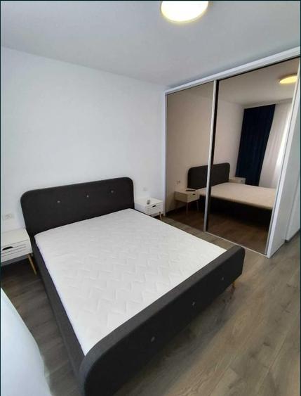 Apartament cu 4 camere de închiriat, zona  Faleza Nord