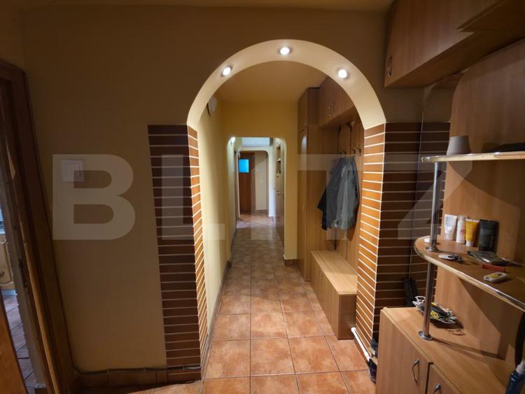 Apartament 3 camere decomandate, et. 3, Rovine, Il Padrino