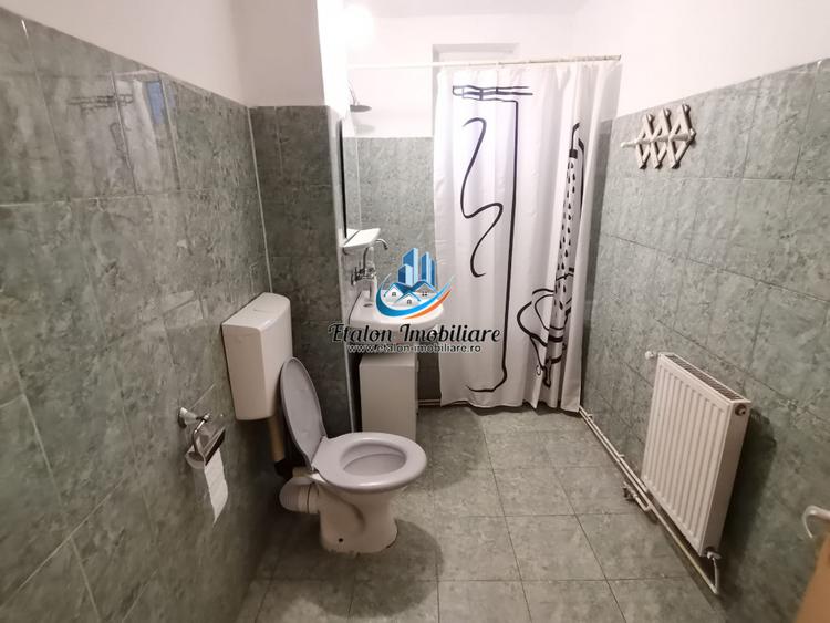 Apartament 3 camere, 2 bai, boxa, parter inalt, zona 1 Mai