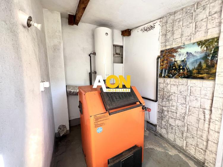 Ferma de vanzare cu 550MP utili si 27.500MP teren la asfalt