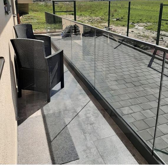 Apartament modern 2 camere si curte privata 45 mp pe Doamna Stanca